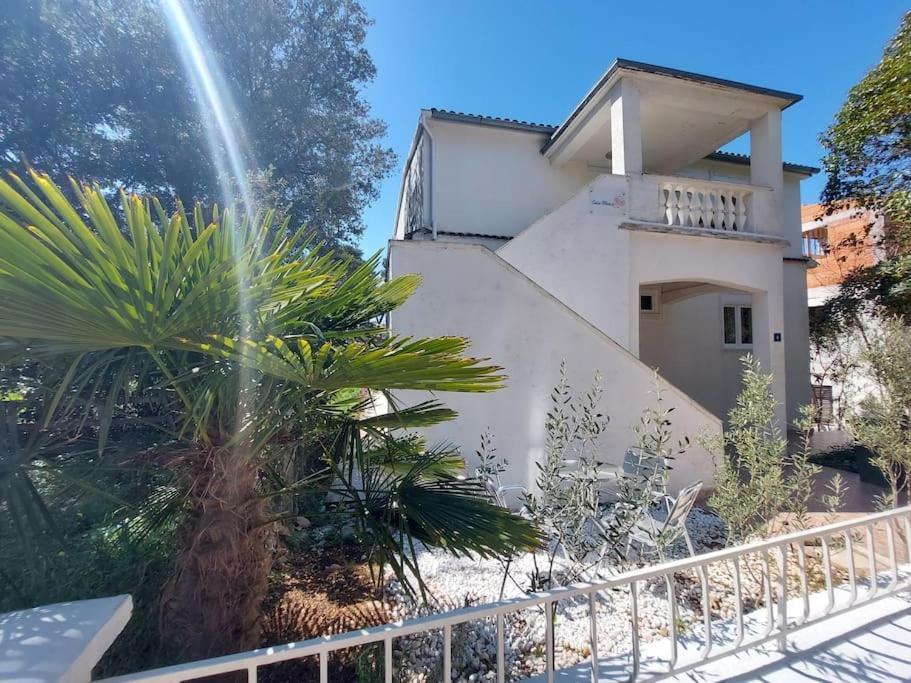 Casa Blanca, Biograd Na Moru Apartment Bagian luar foto