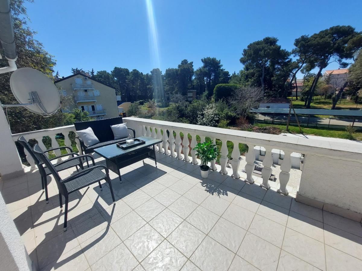 Casa Blanca, Biograd Na Moru Apartment Bagian luar foto