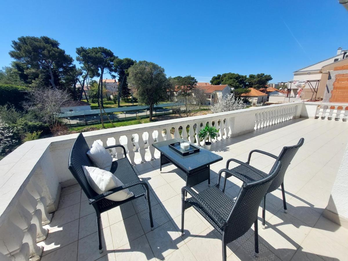 Casa Blanca, Biograd Na Moru Apartment Bagian luar foto