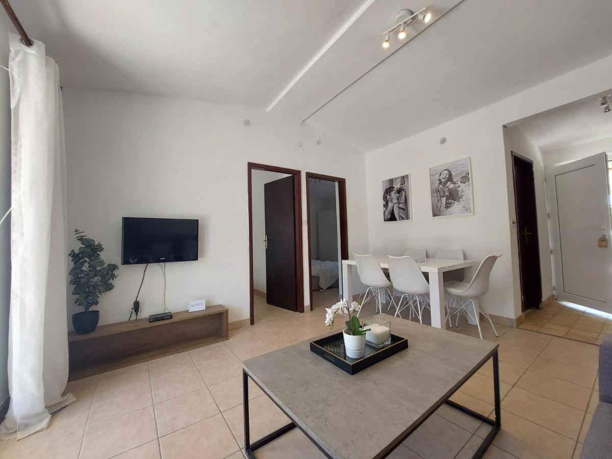 Casa Blanca, Biograd Na Moru Apartment Bagian luar foto