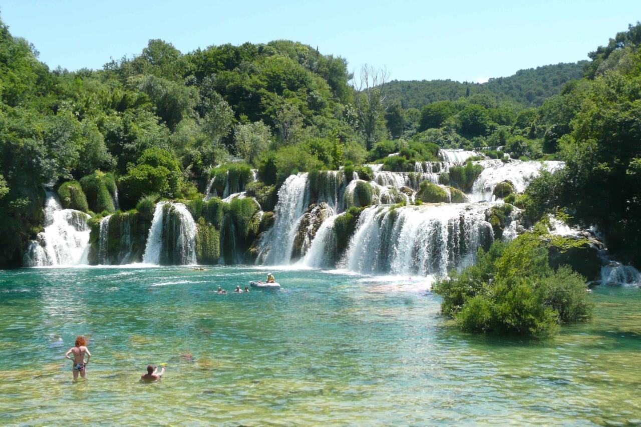 Casa Blanca, Biograd Na Moru Apartment Bagian luar foto