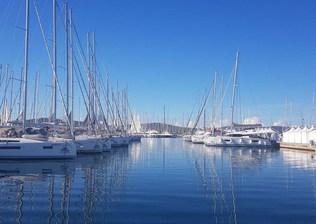 Casa Blanca, Biograd Na Moru Apartment Bagian luar foto